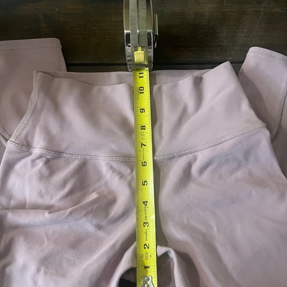 ALO Coast Capri high waist leggings mauve size medium - Picture 11 of 11